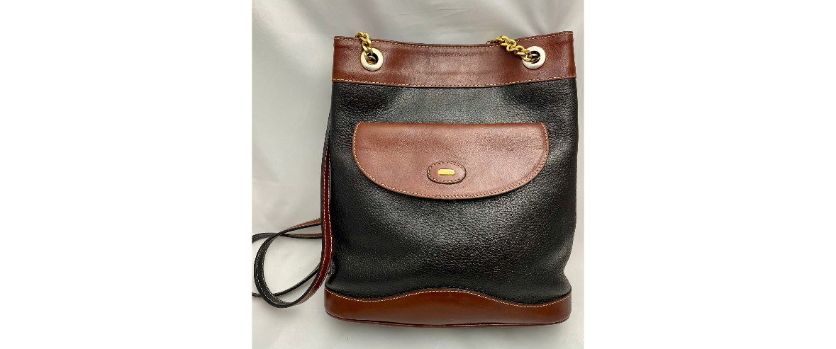 Vtg Bally Double Strap Leather Bucket Shoulder Bag in Black/Tan, made in Italy